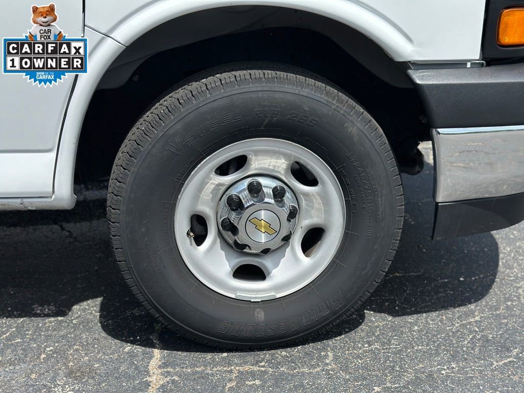 Used 2025 Chevrolet Express 3500 LT w/ LT Preferred Equipment Group image 12