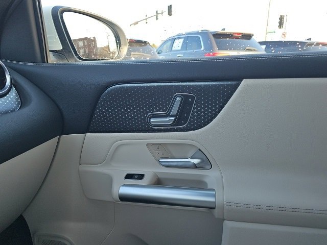 Certified 2025 Mercedes-Benz GLA 250 4MATIC image 27