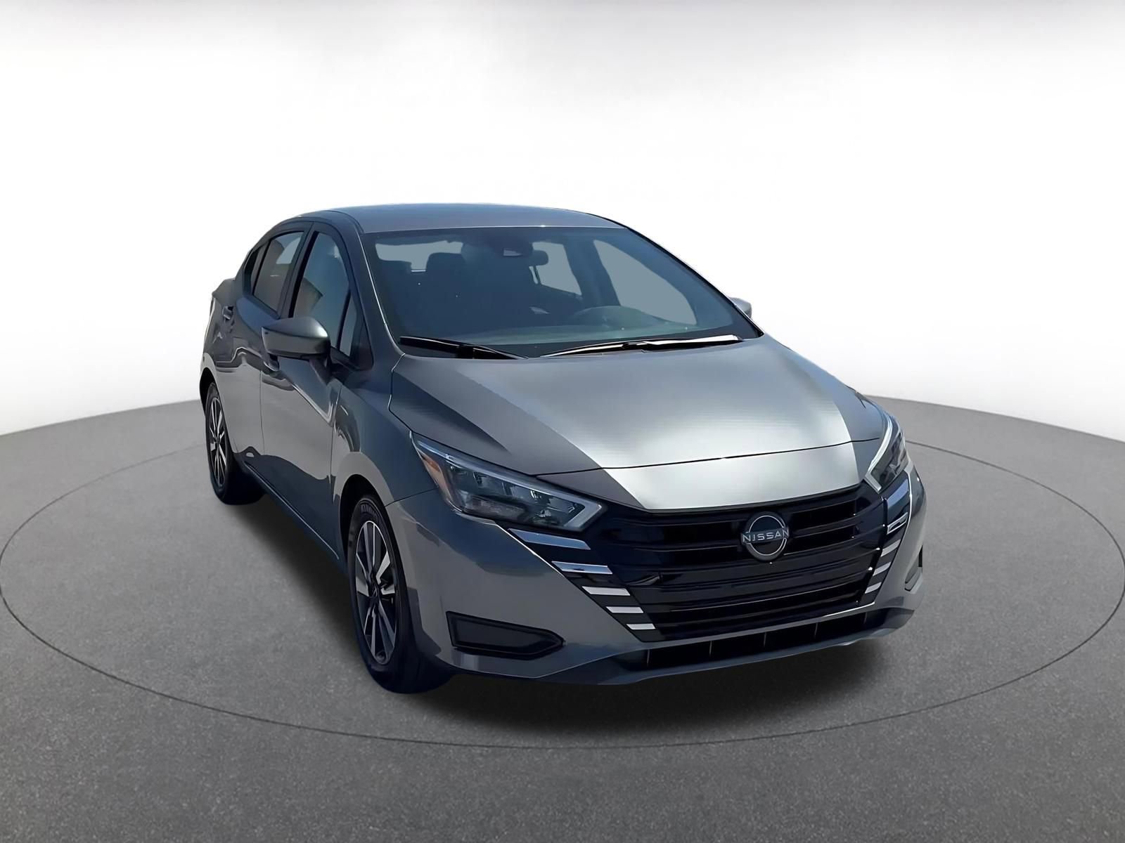 Used 2025 Nissan Versa SV FWD image 3