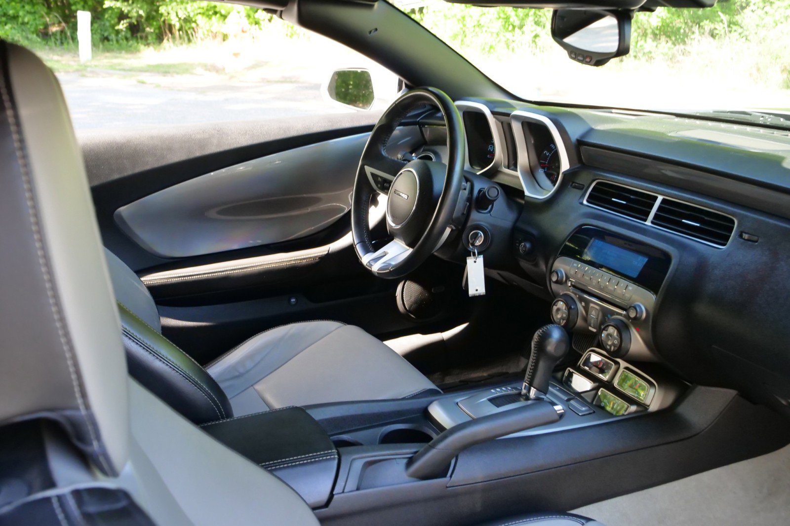Used 2011 Chevrolet Camaro SS w/ RS Package RWD image 33