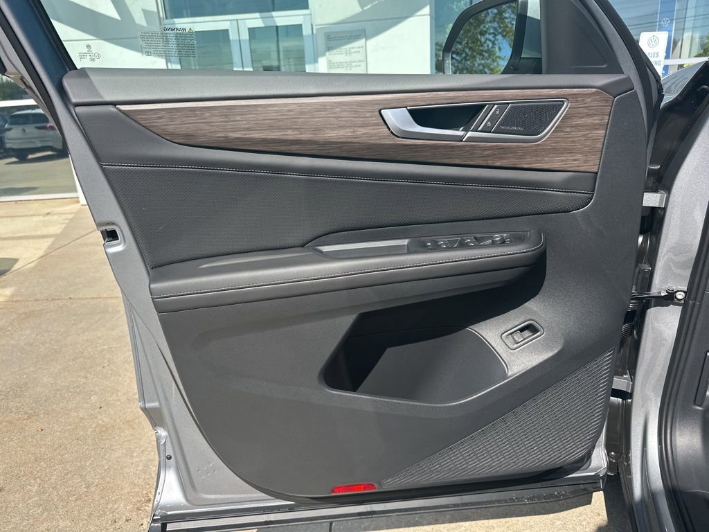 New 2026 Volkswagen Atlas SEL Premium R-Line image 10