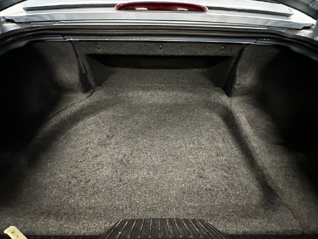 Used 2004 Ford Thunderbird RWD image 36