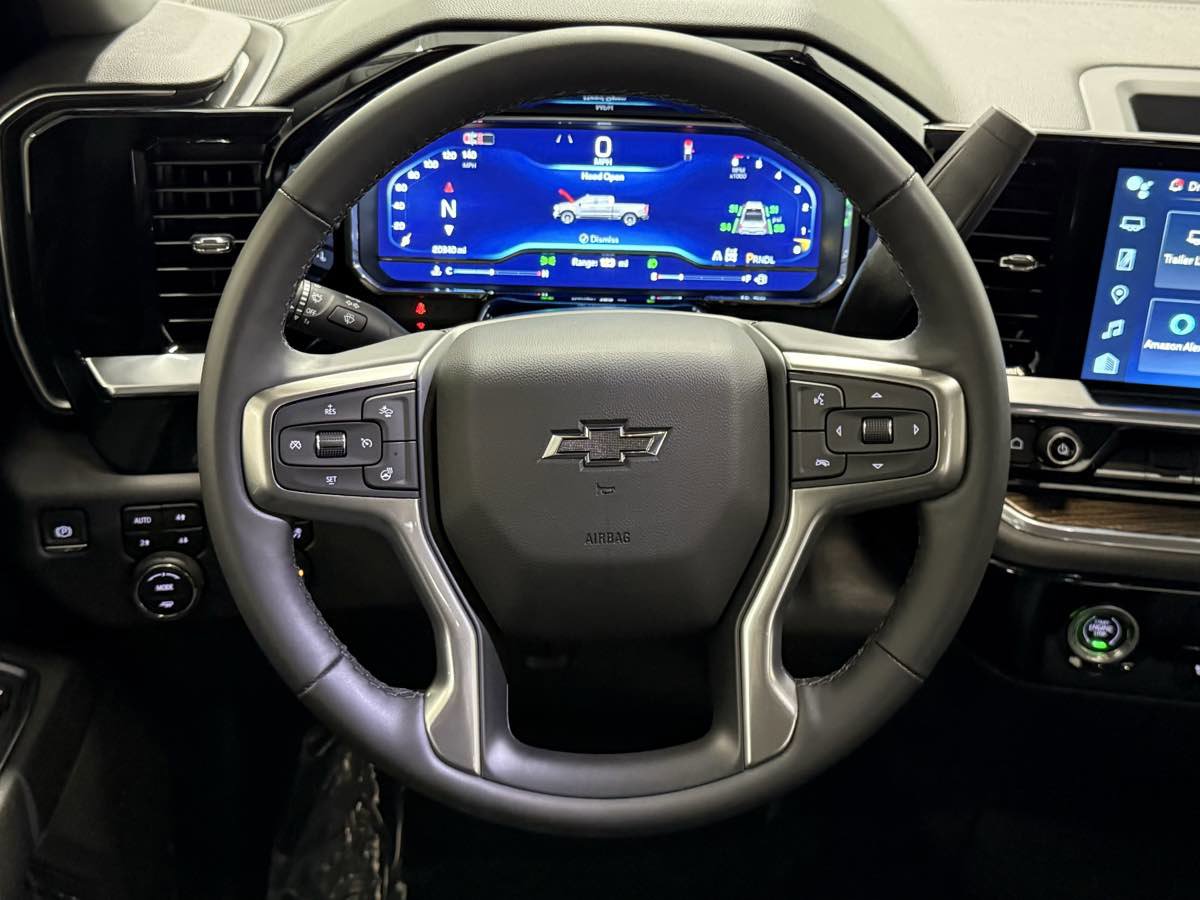 Used 2024 Chevrolet Silverado 1500 RST w/ Z71 Off-Road Package image 17