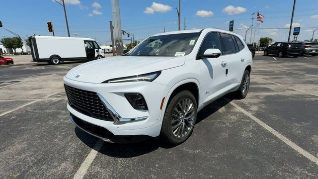 New 2026 Buick Enclave Avenir w/ Super Cruise Package AWD/4WD image 4