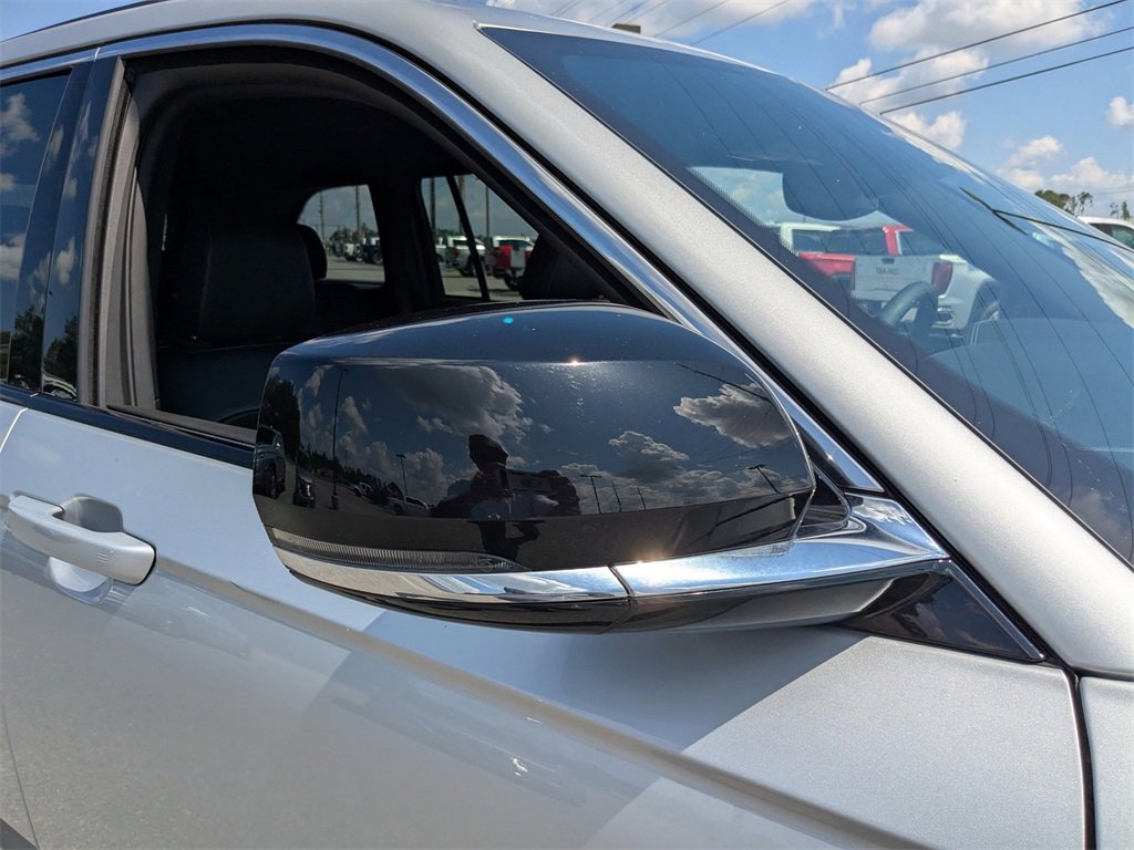 Used 2024 Jeep Grand Cherokee Limited image 12