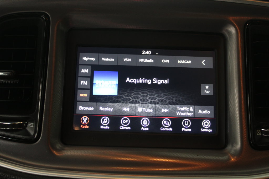Used 2021 Dodge Challenger SXT RWD image 40