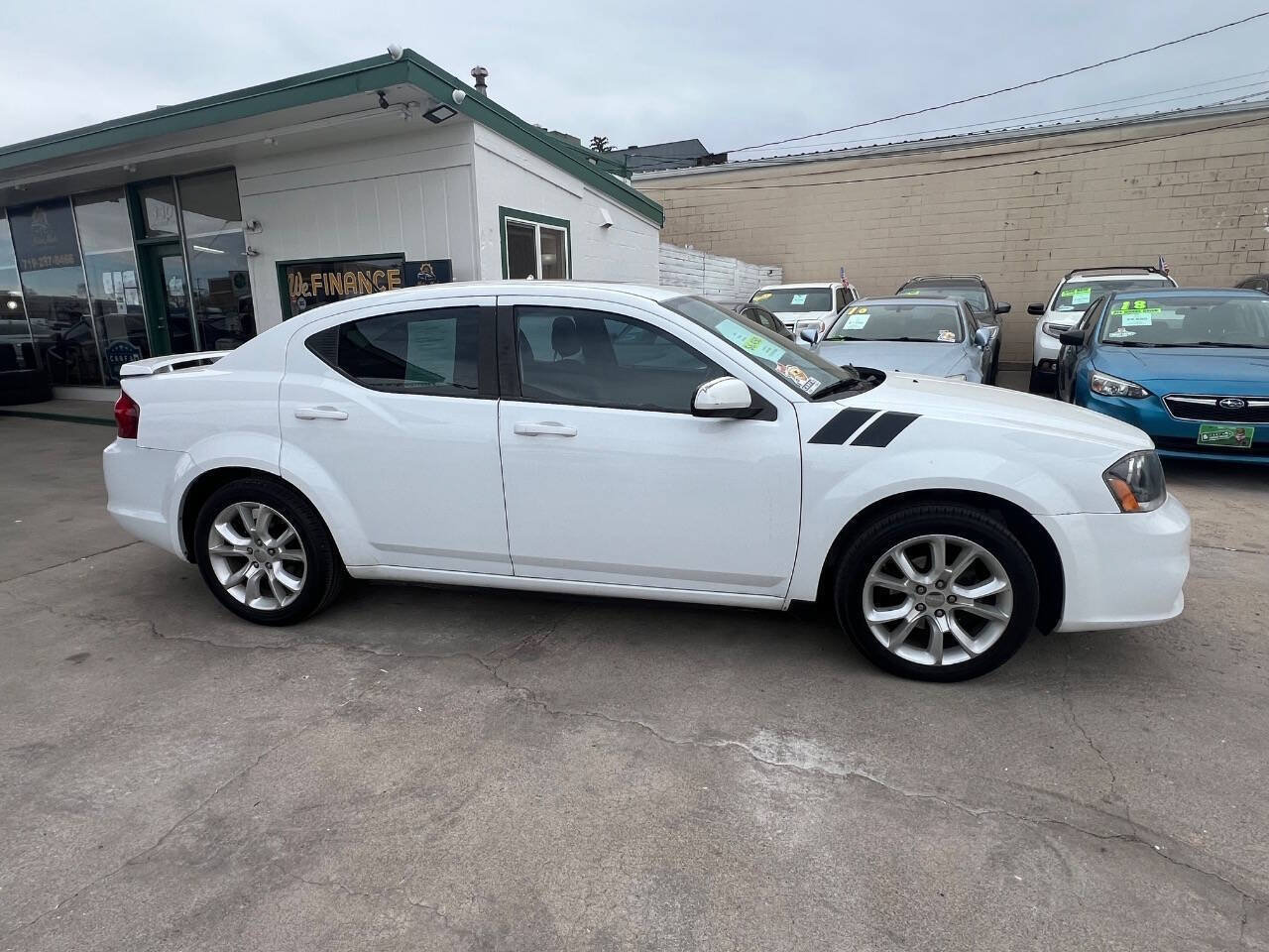 Used 2014 Dodge Avenger R/T w/ Sun/Sound Group FWD image 20