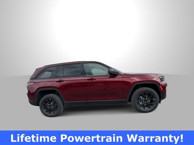 New 2025 Jeep Grand Cherokee Altitude image 9