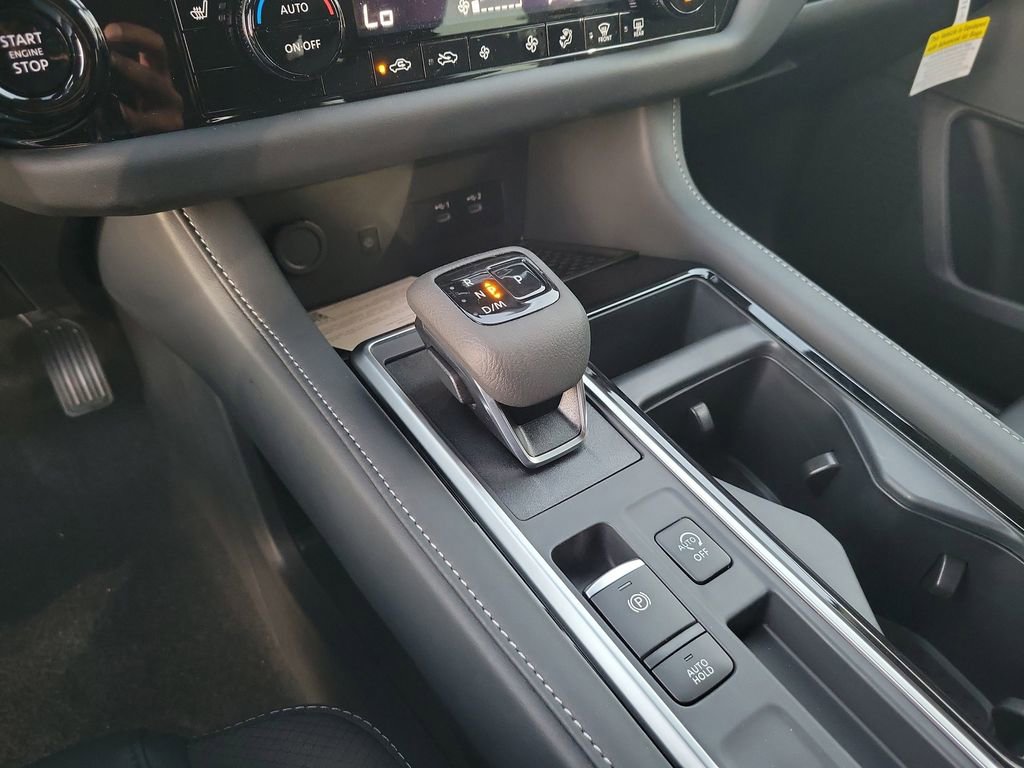 New 2026 Nissan Pathfinder SL image 9