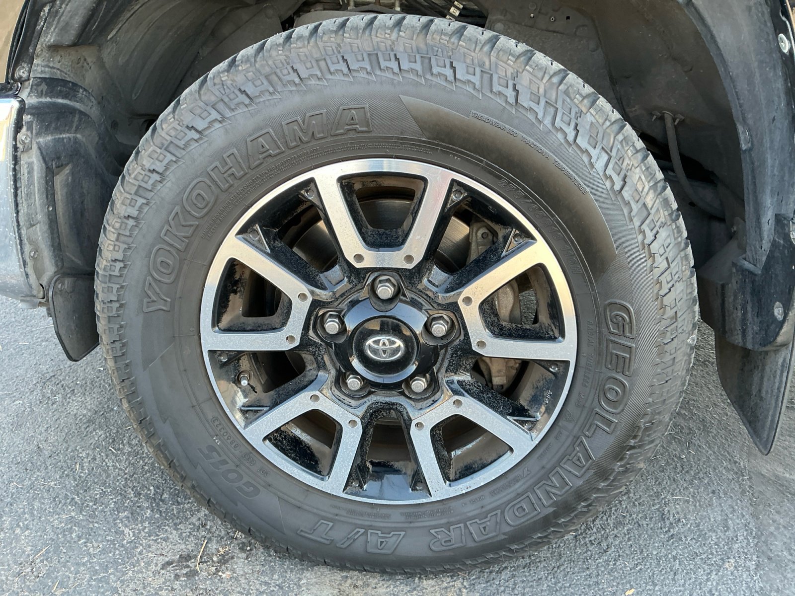 Used 2017 Toyota Tundra SR5 w/ TRD Off Road Package image 25