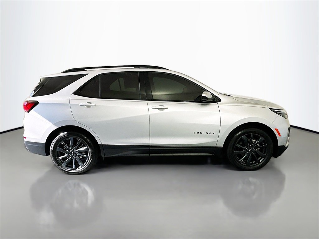 Used 2022 Chevrolet Equinox RS image 8