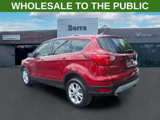 Used 2019 Ford Escape SE FWD image 4
