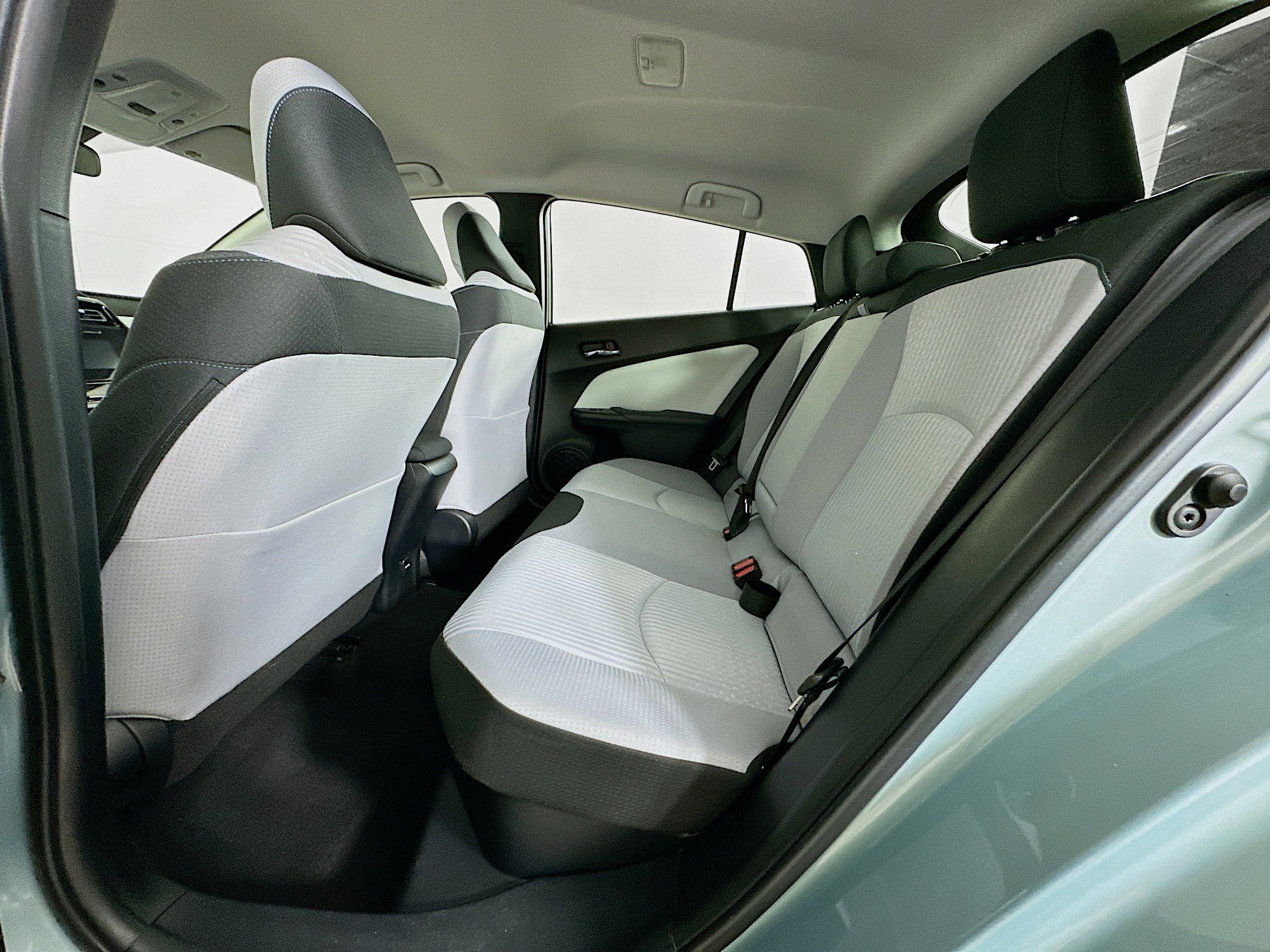 Used 2016 Toyota Prius Two image 26