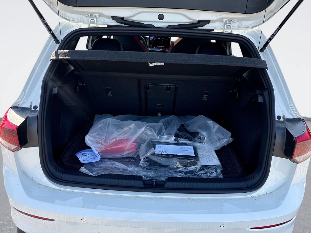 New 2026 Volkswagen GTI SE FWD image 20
