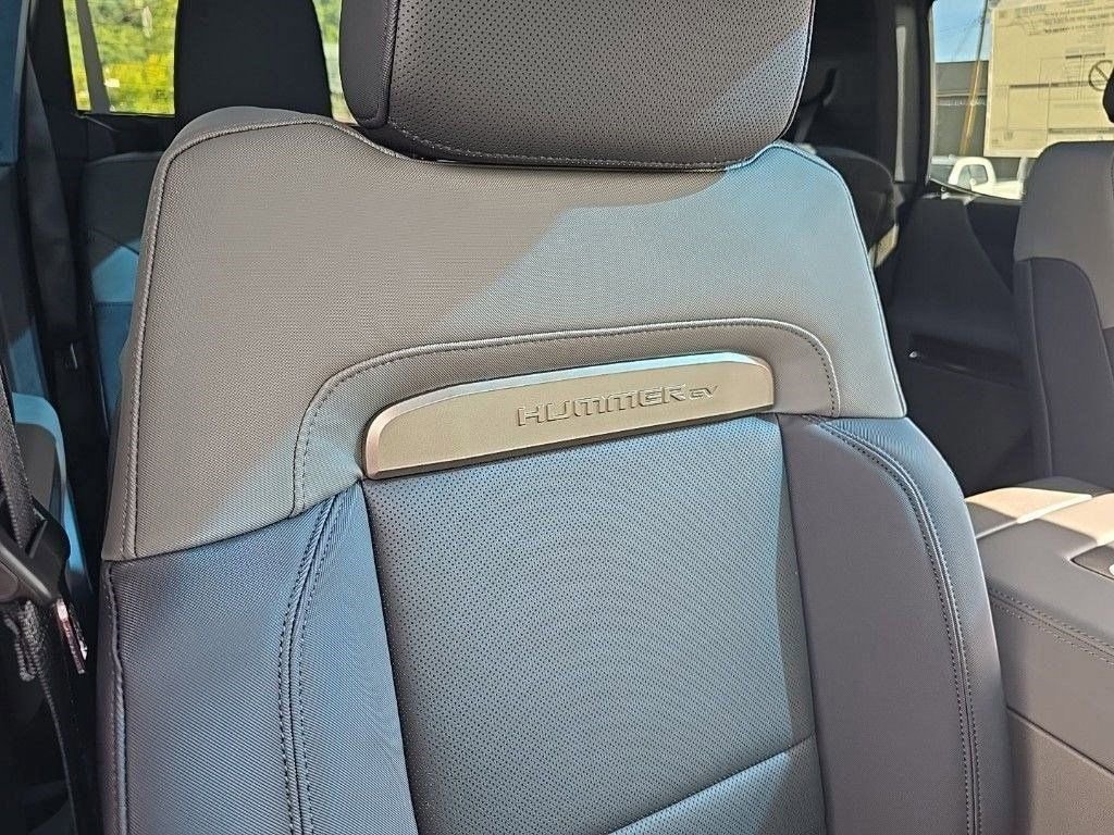 New 2025 GMC Hummer EV 3X image 38