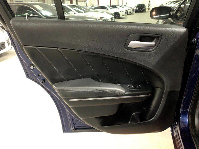 Used 2017 Dodge Charger SXT w/ Plus Group image 37