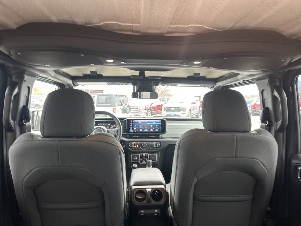 Used 2025 Jeep Wrangler Sport S image 50