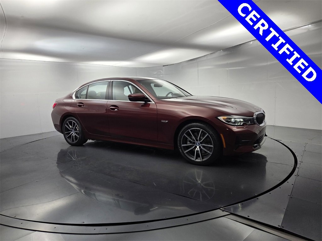 Used 2022 BMW 330e w/ Premium Package video 2