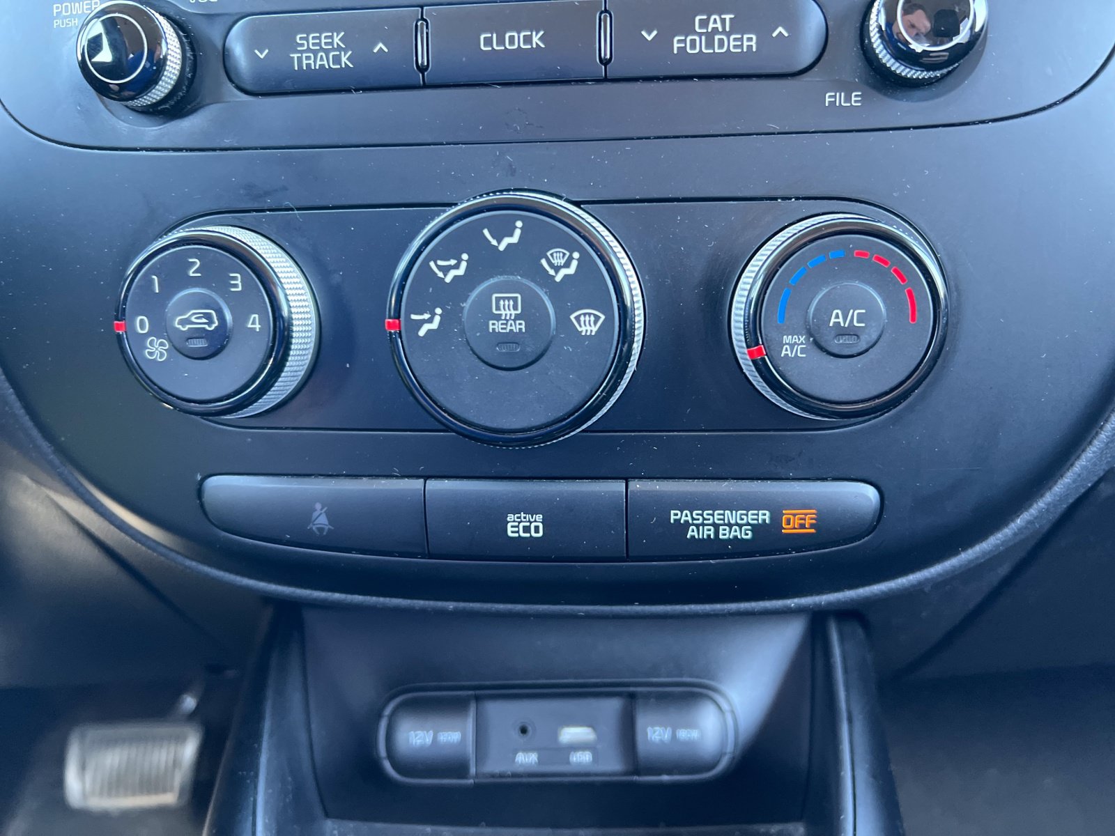 Used 2016 Kia Soul + FWD image 6