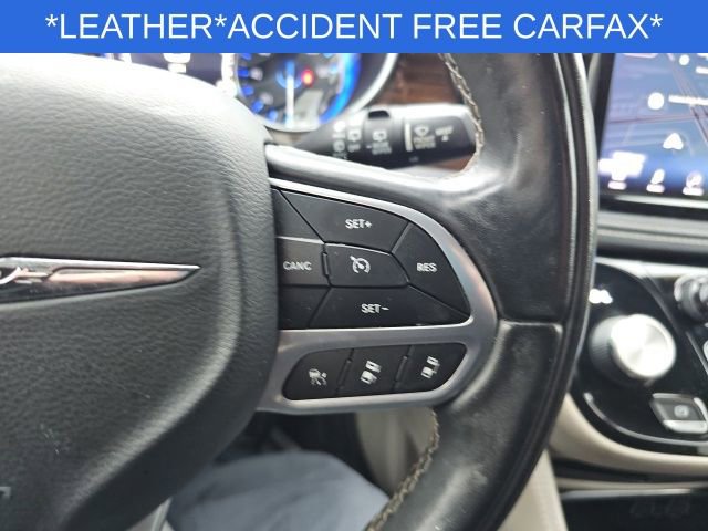 Used 2022 Chrysler Pacifica Limited image 36