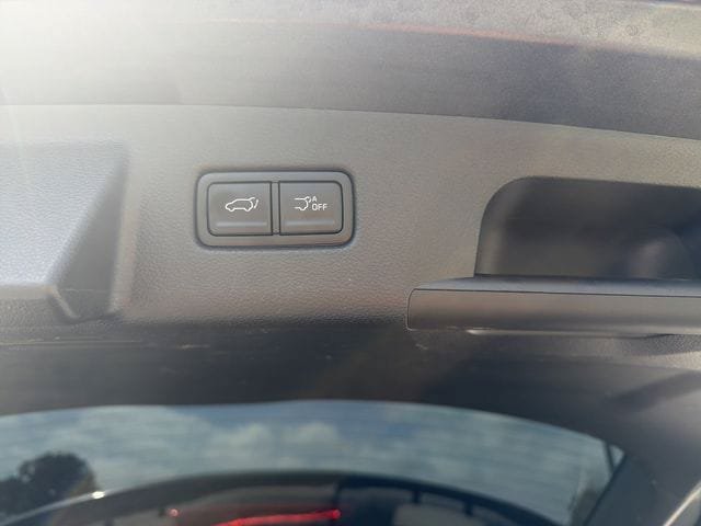 Used 2025 Kia Telluride S FWD image 21