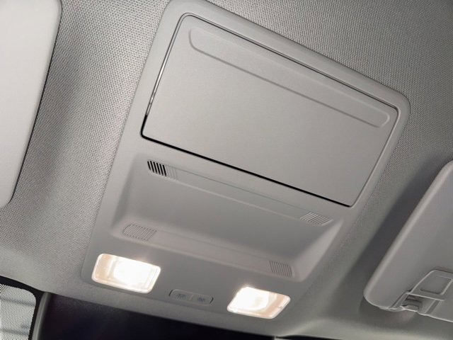 New 2025 Ford Maverick XLT w/ XLT Luxury Package image 31