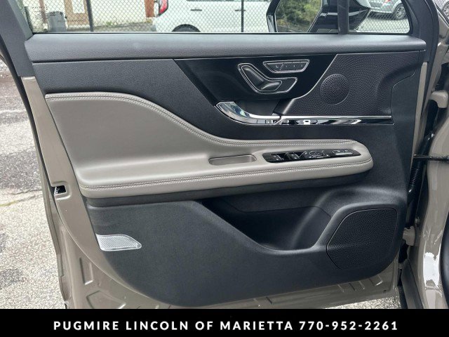 New 2026 Lincoln Corsair Premiere image 10