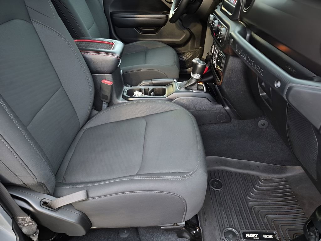 Used 2018 Jeep Wrangler Unlimited Sport S image 12