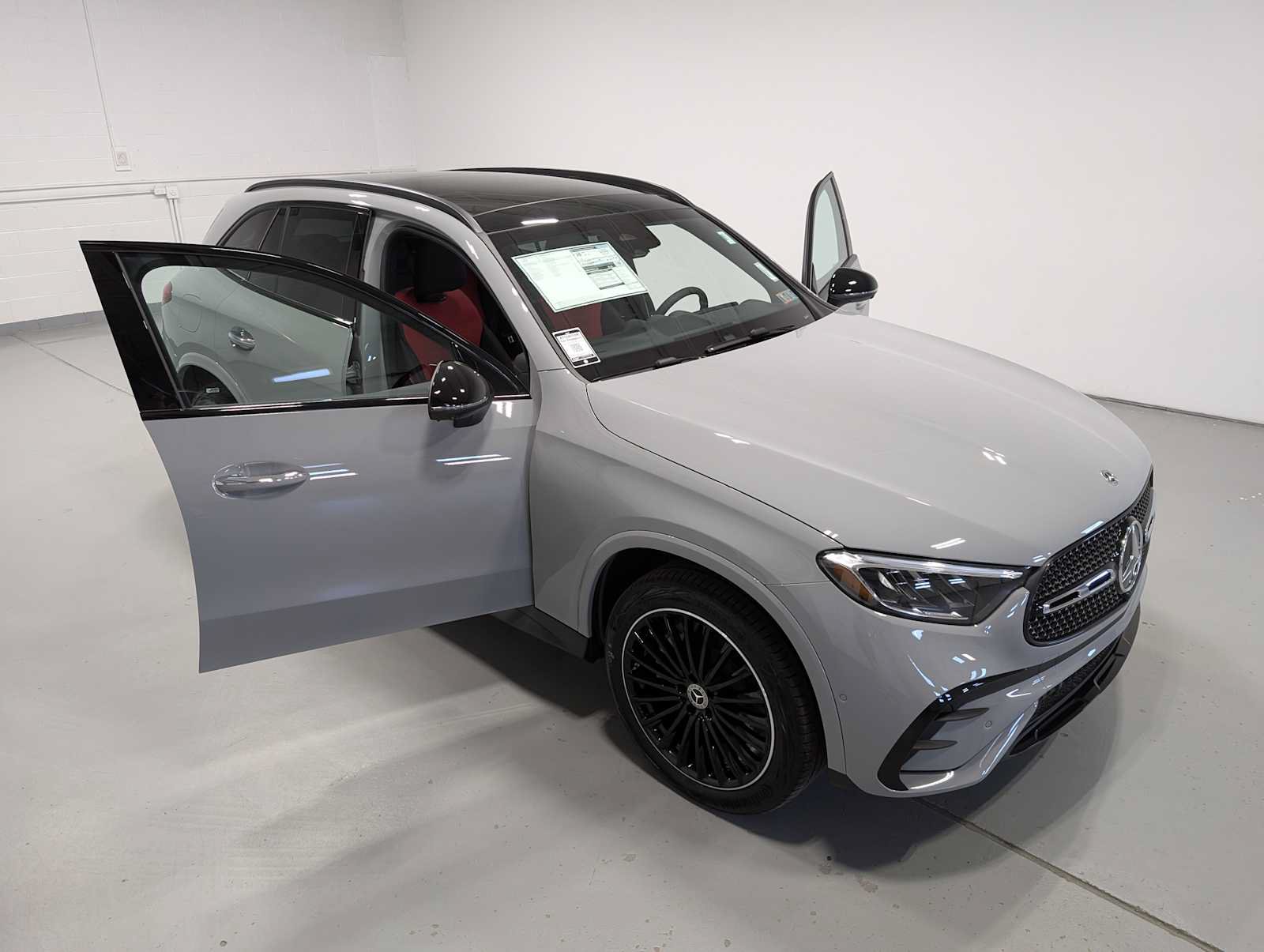 New 2026 Mercedes-Benz GLC 300 4MATIC image 14