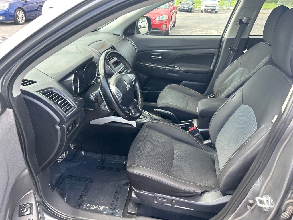 Used 2013 Mitsubishi Outlander Sport LE AWD/4WD image 9