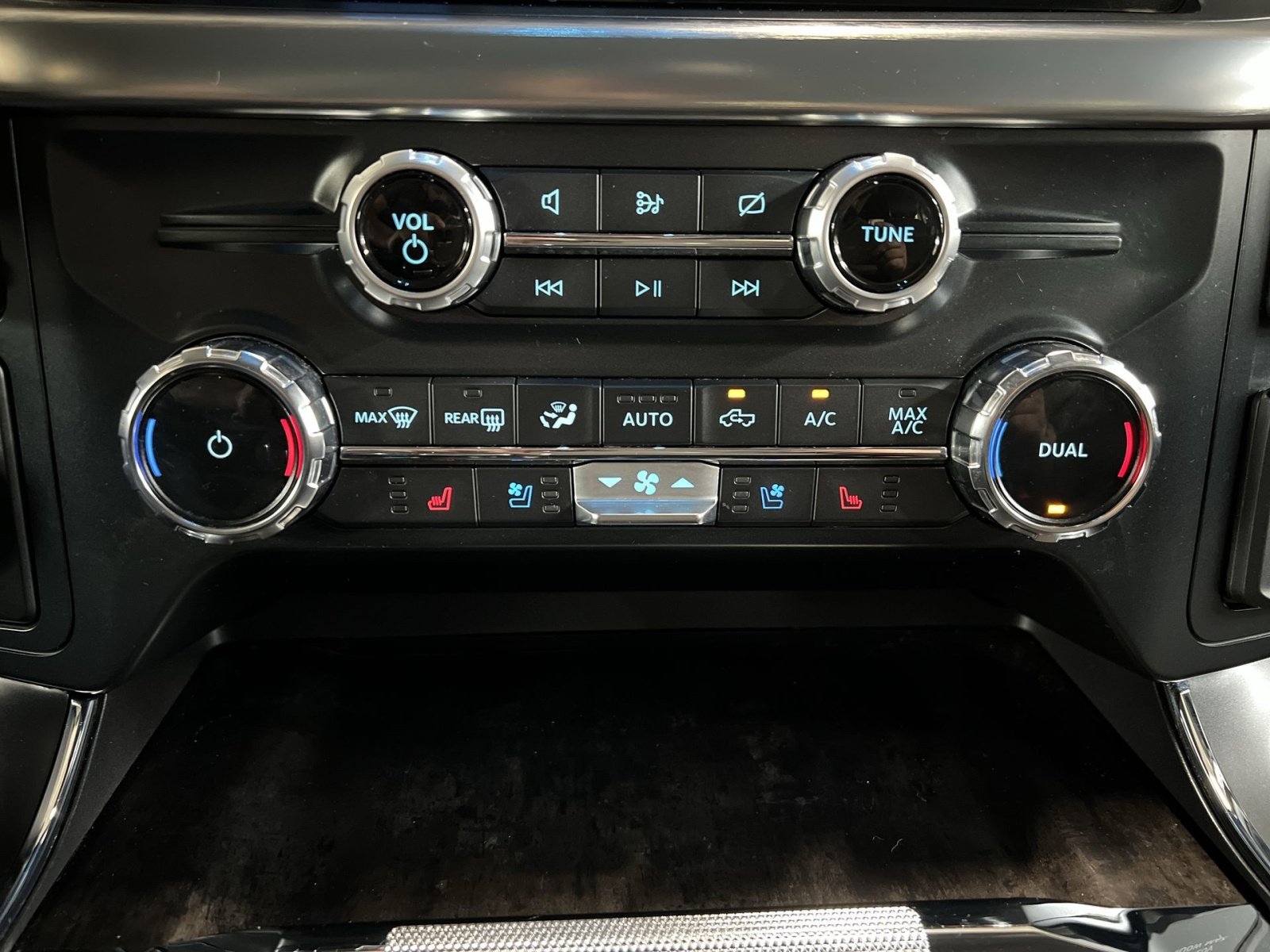 Used 2022 Ford F150 Lariat RWD image 21