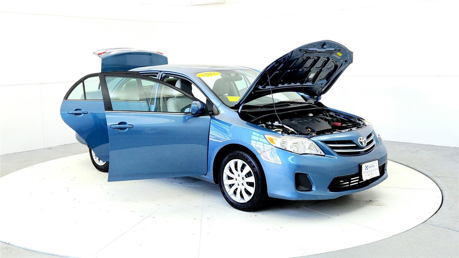 Used 2013 Toyota Corolla LE FWD image 12