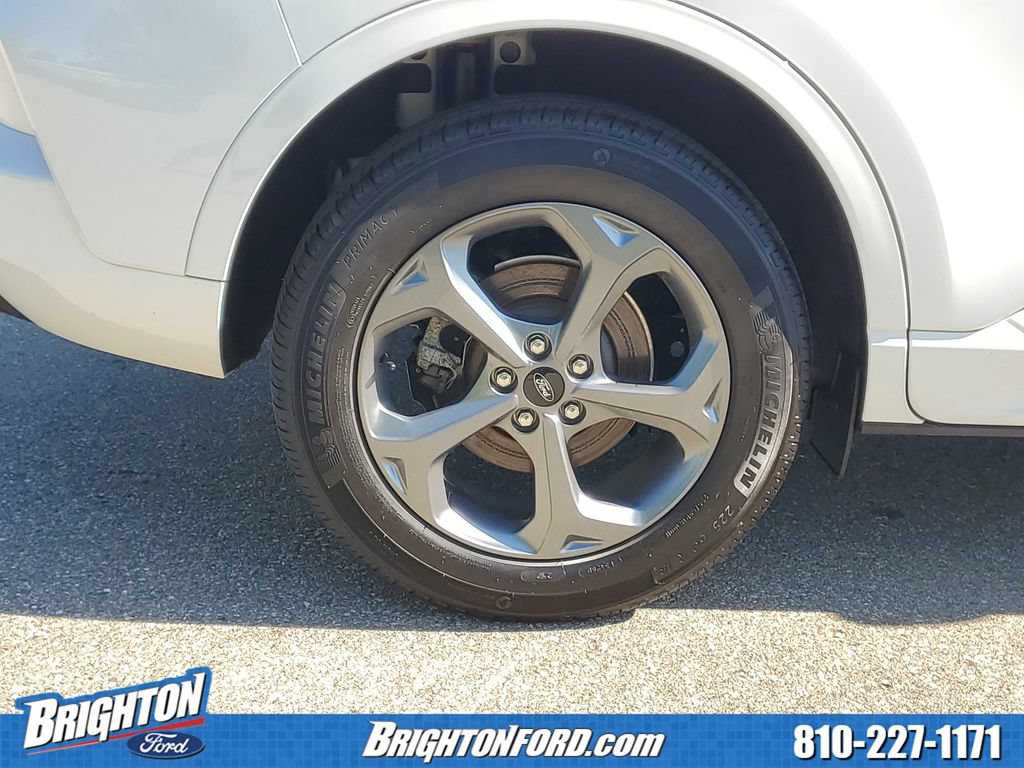 Certified 2023 Ford Escape ST-Line w/ Tech Pack #1 AWD/4WD image 5