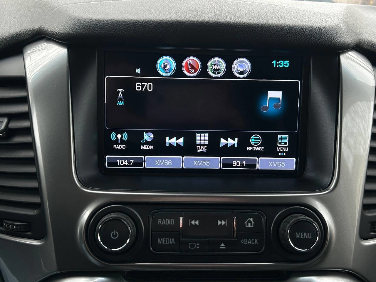 Used 2018 Chevrolet Suburban LT AWD/4WD image 12