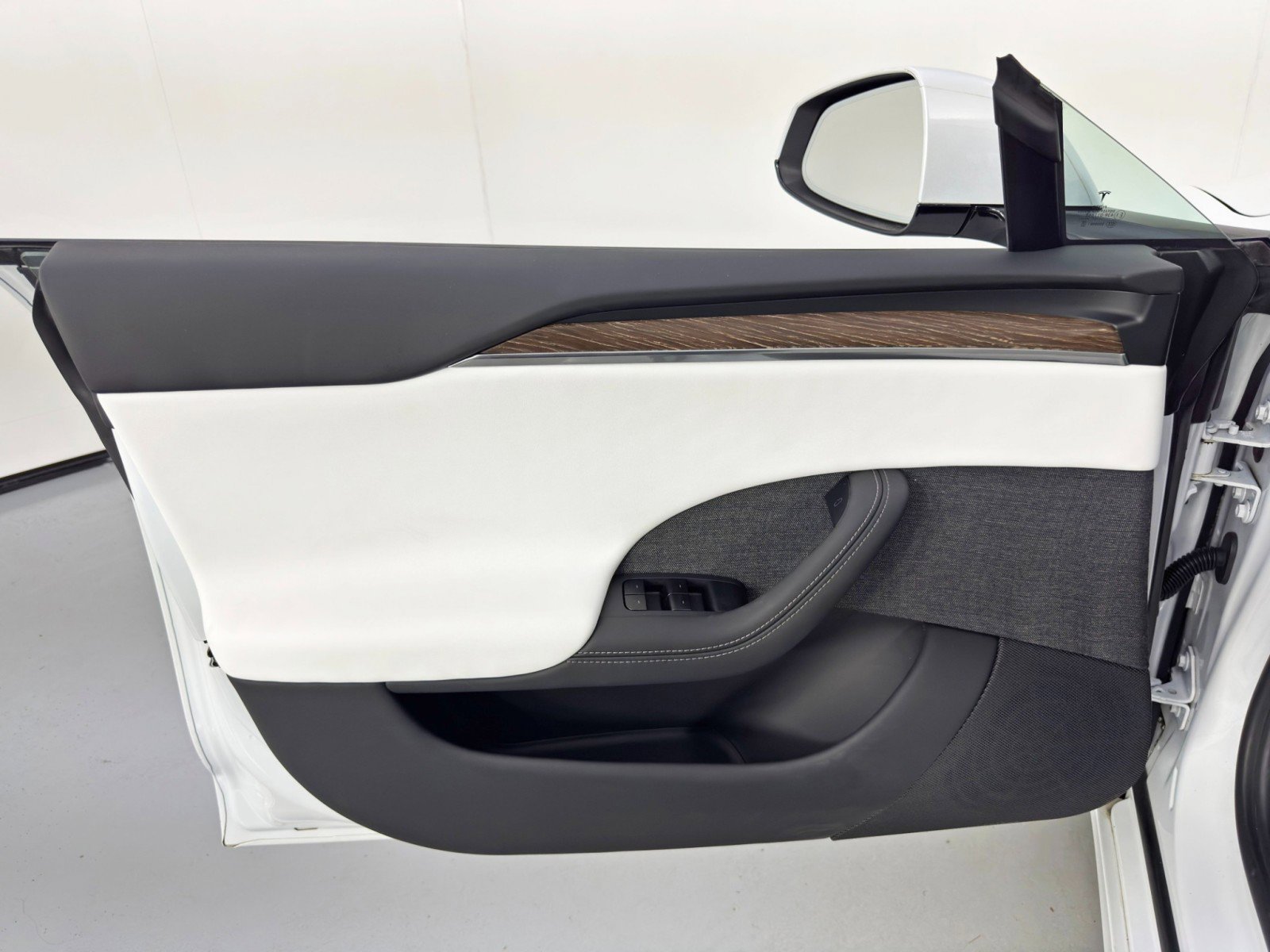 Used 2022 Tesla Model S image 46