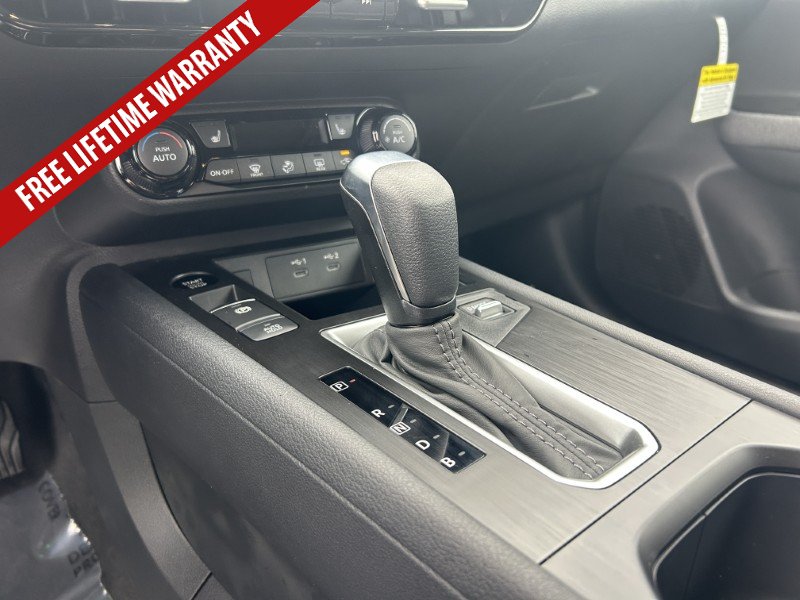 New 2026 Nissan Kicks SV w/ SV Premium Package FWD image 21