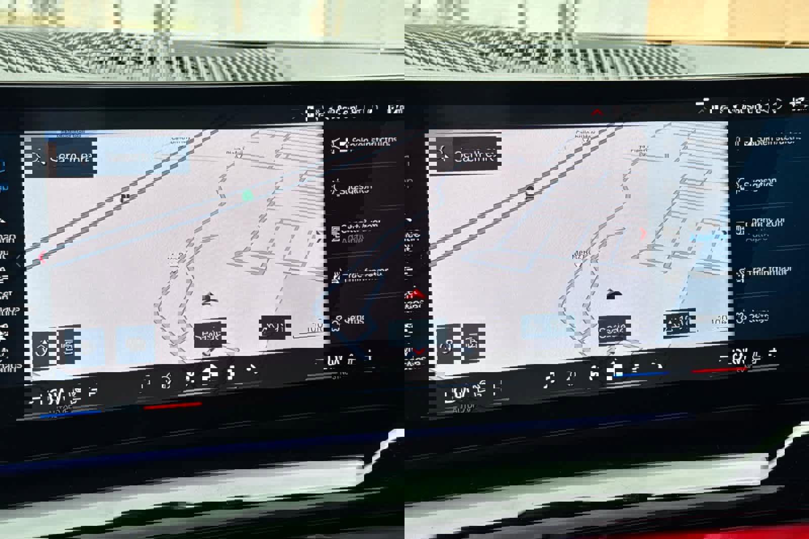 Used 2025 BMW M5 w/ Executive Package image 21