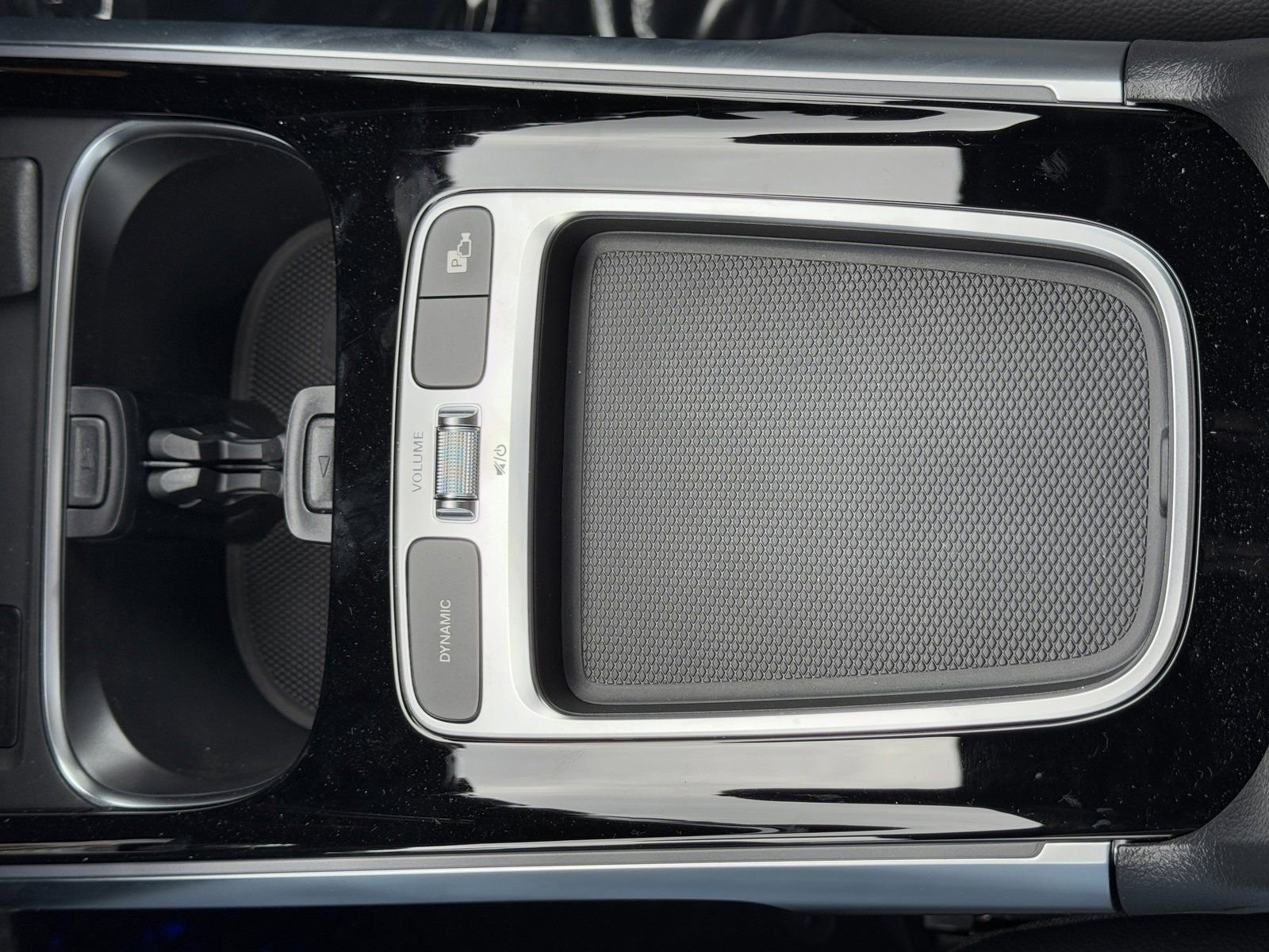 Certified 2025 Mercedes-Benz GLB 250 image 14