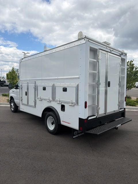 New 2027 Ford E-450 and Econoline 450 Super Duty w/ Power Equipment Group RWD image 5