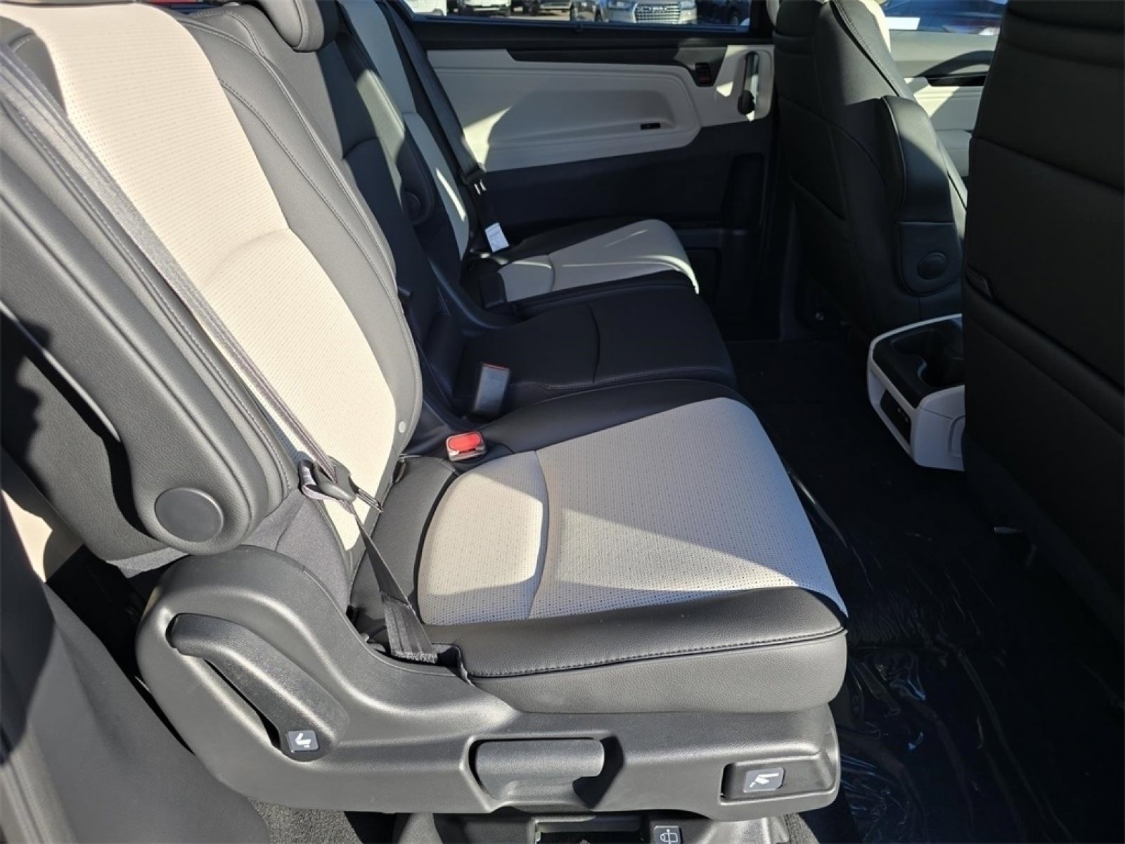 New 2026 Honda Odyssey Elite image 23