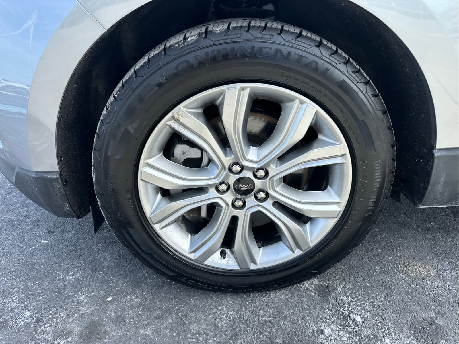 Used 2023 Ford Edge Titanium image 11