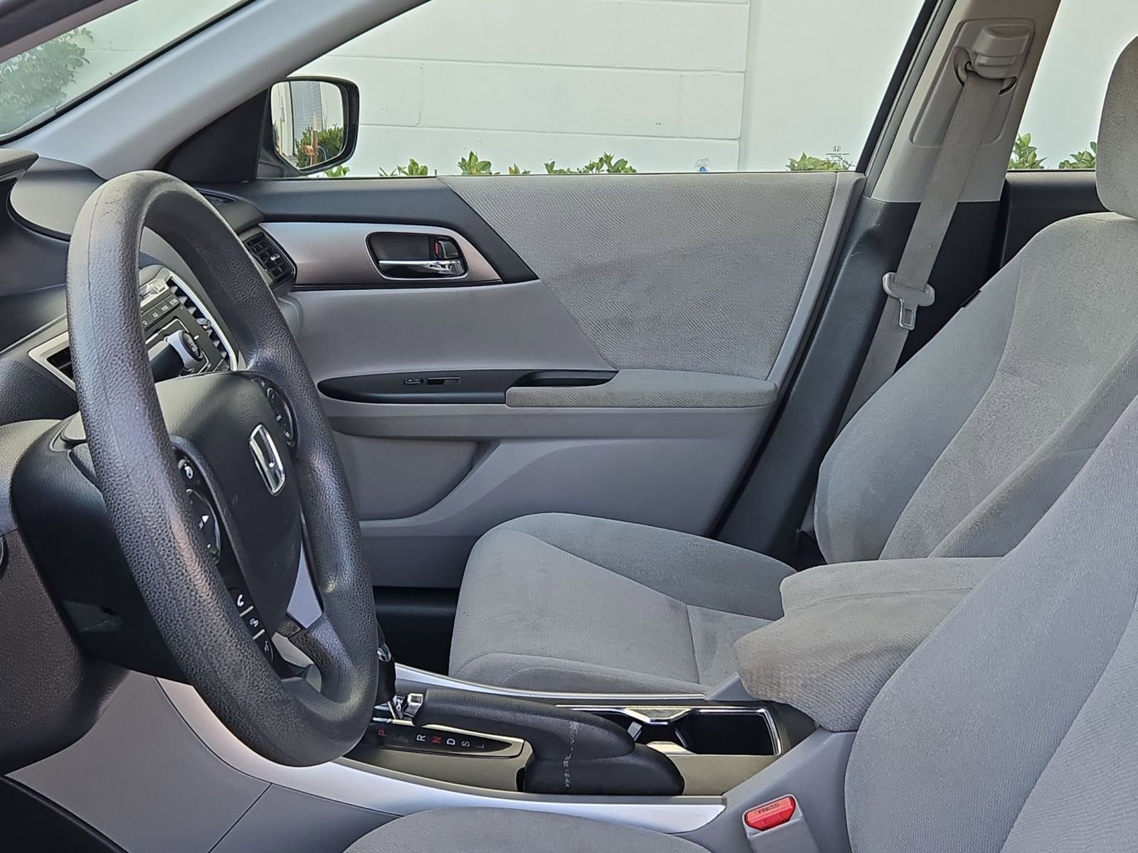 Used 2013 Honda Accord LX image 37