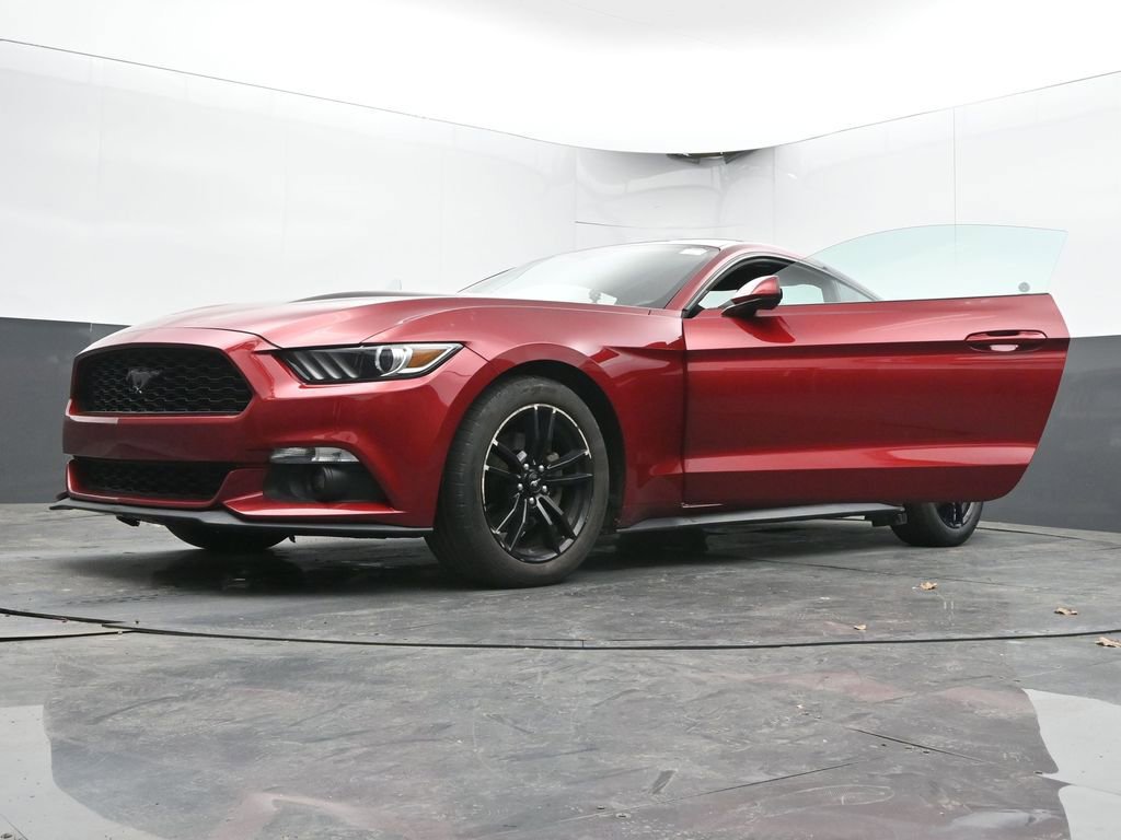 Used 2017 Ford Mustang Coupe RWD image 59