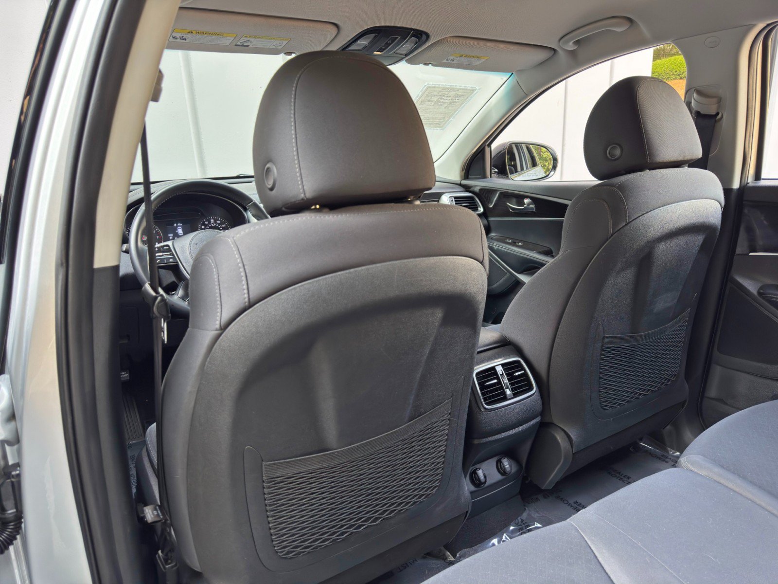 Used 2020 Kia Sorento S FWD image 31