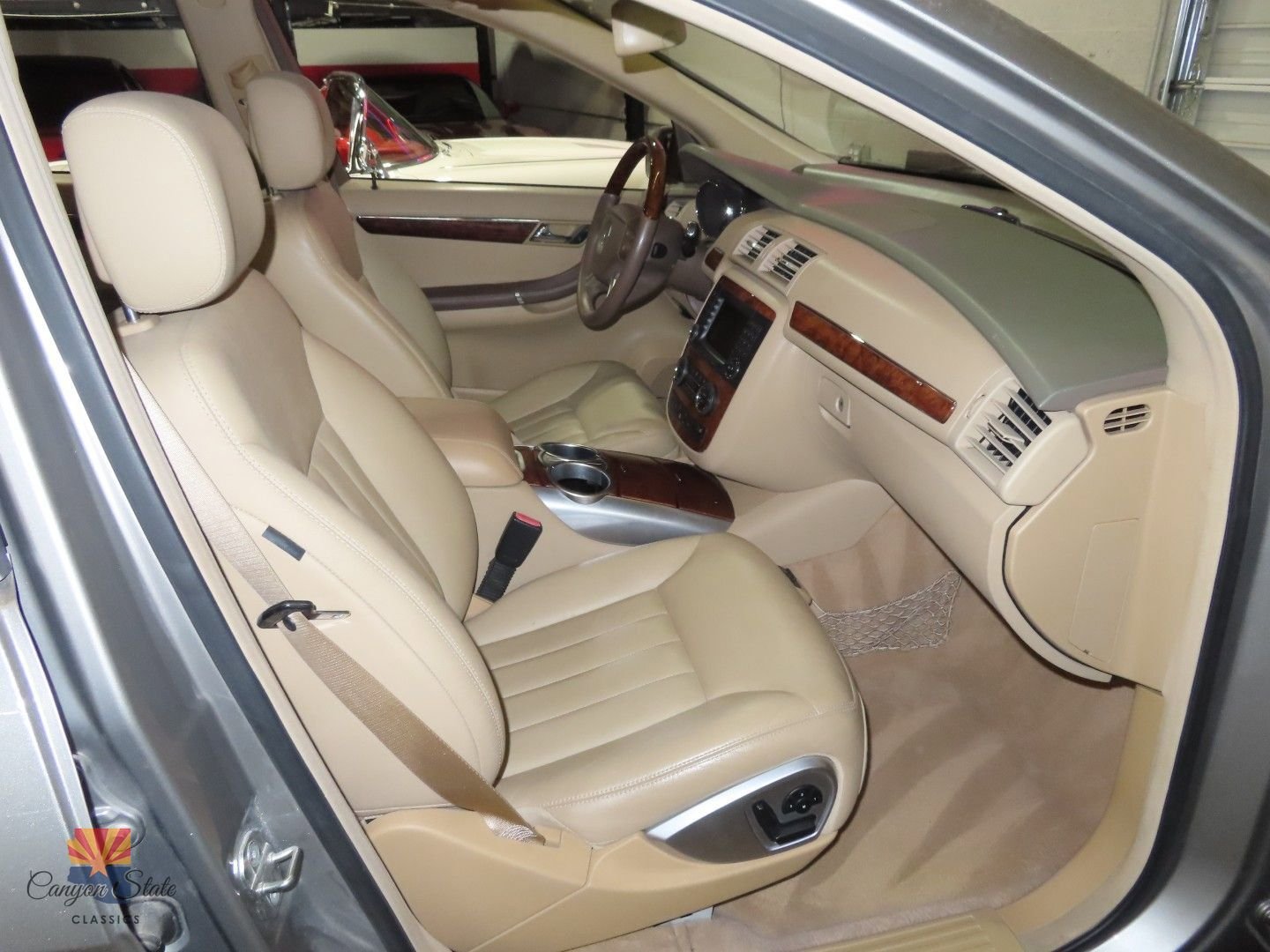 Used 2006 Mercedes-Benz R 500 4MATIC image 5