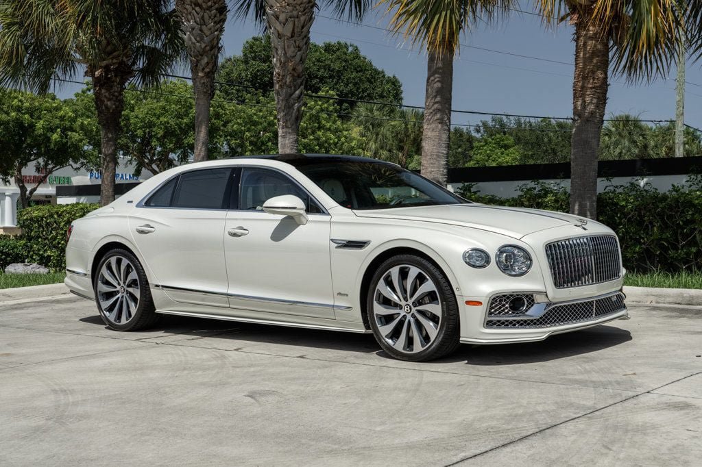 Used 2023 Bentley Flying Spur Azure AWD/4WD image 10