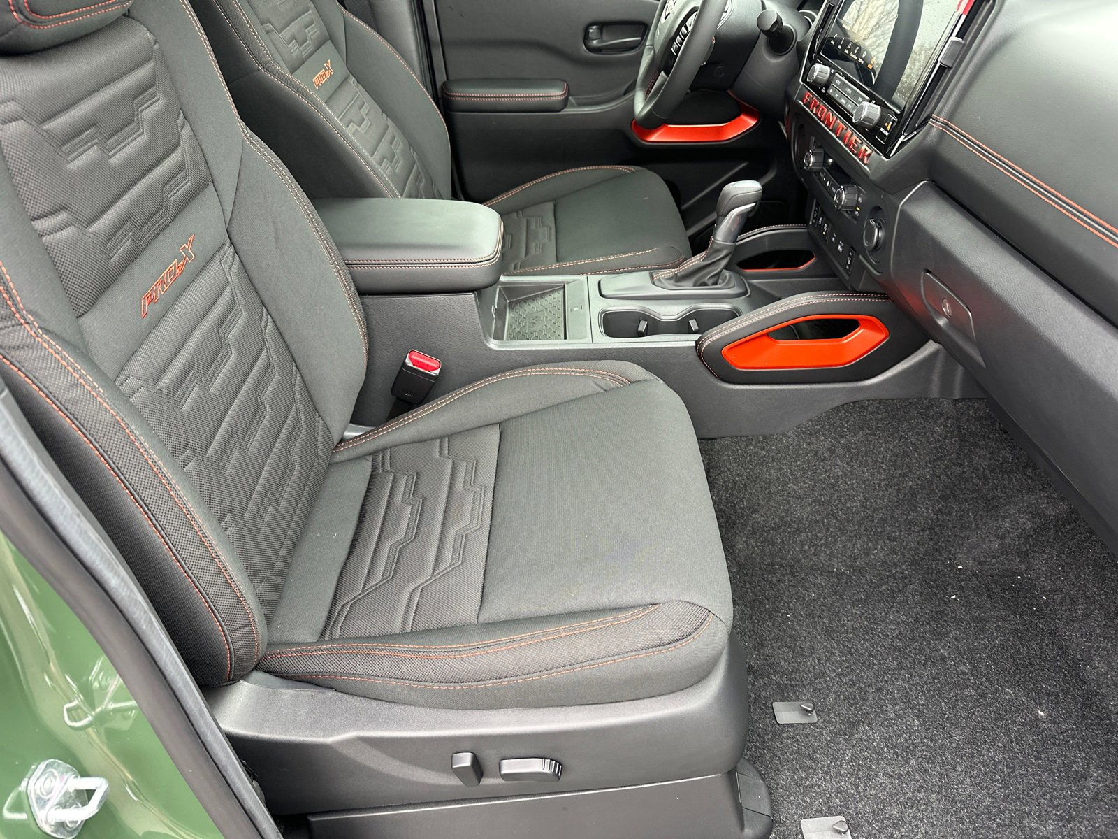 New 2026 Nissan Frontier Pro-X w/ Pro-X Convenience Package image 13