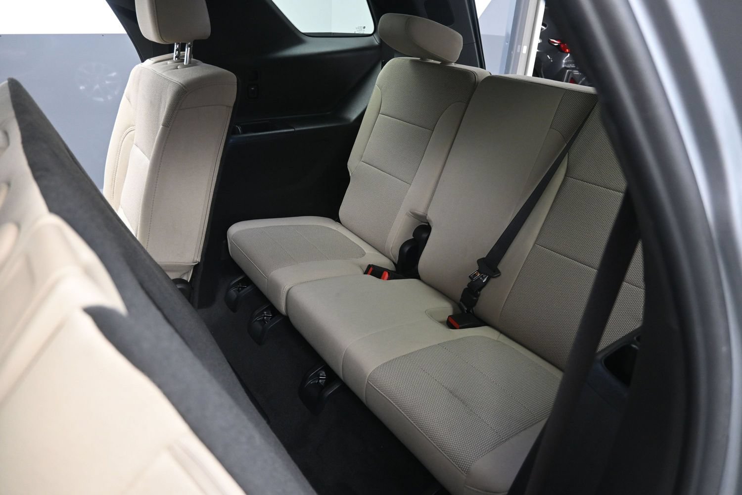Used 2023 Chevrolet Traverse LS AWD/4WD image 16