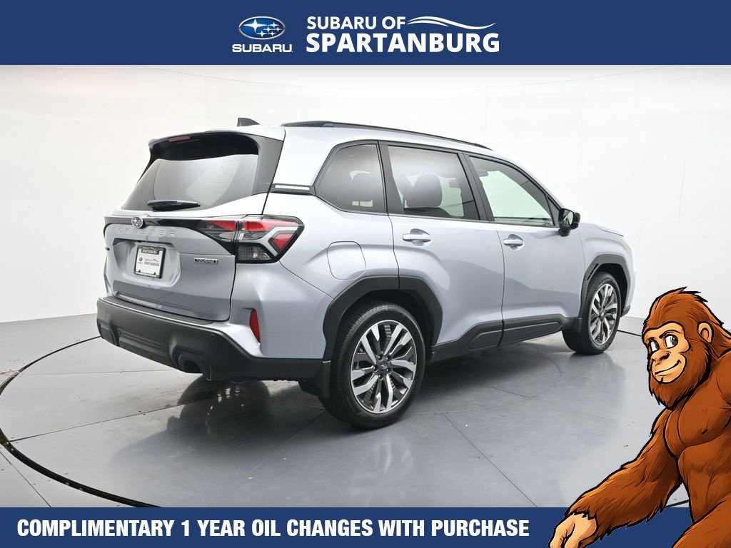 Used 2025 Subaru Forester Touring w/ Popular Package - Touring AWD/4WD image 8