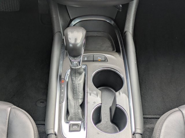 Used 2022 Chevrolet Malibu LT w/ Leather Package image 18